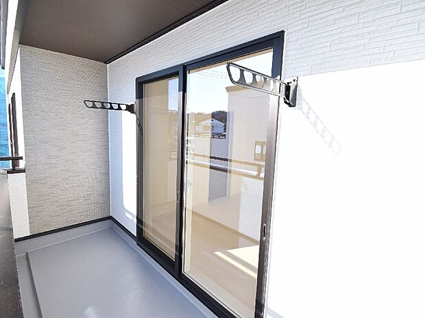 【４号棟：バルコニー】