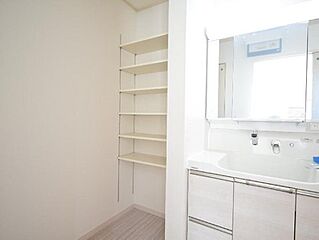 ＜前橋市上小出町＞国道17号線へ近く利便性の良い立地、買い物施設も近隣にあり住みやすい環境 その他