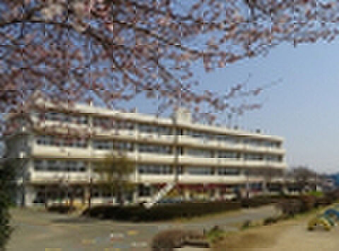 桶川日出谷小学校