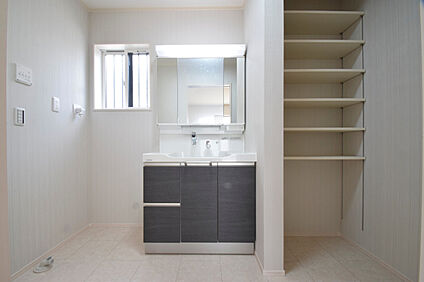 【4号棟・洗面台】