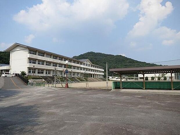 足利市立毛野中学校