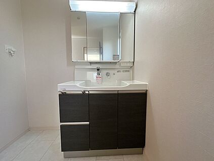 【2号棟：洗面台】