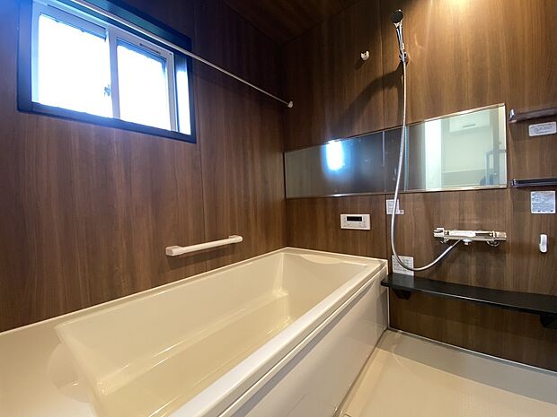 【ルクレ(ハウステック)】エコロジーな性能とお手入れのしやすさを実感。洗練された美しさと使いやすさを追求したシステムバスルームです。