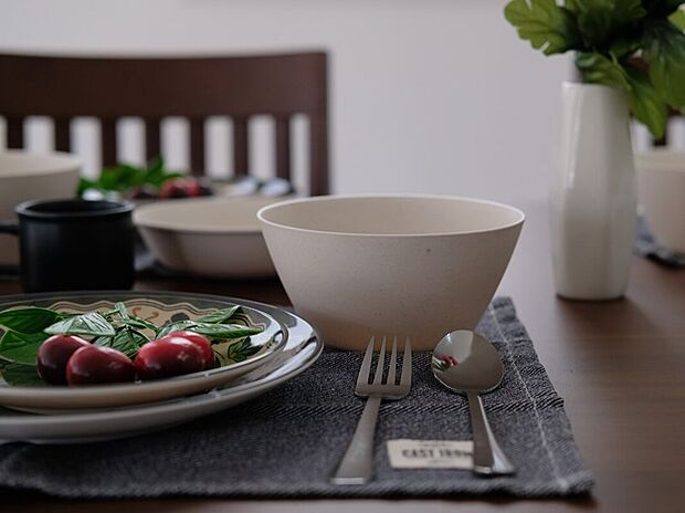 【【1号棟:リビング(同形状・同仕様写真)】】19帖の広々LDK。