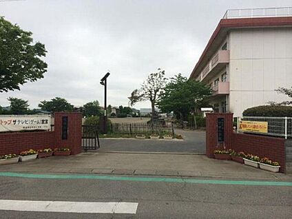 熊谷市立市田小学校 約1,900m(徒歩約24分)