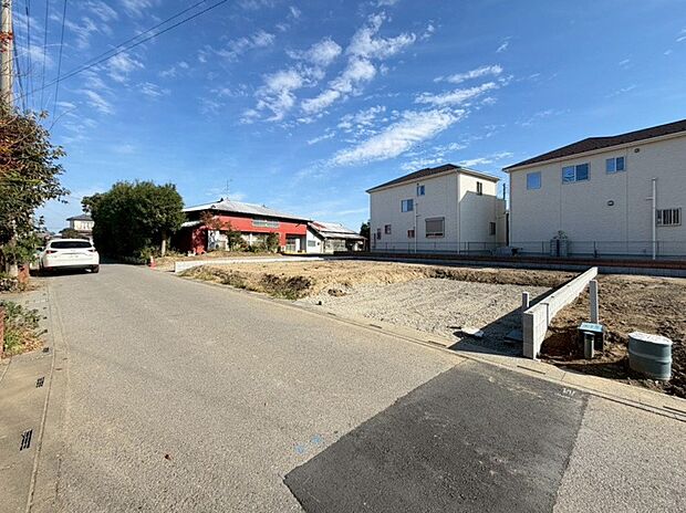 【【現地写真】】周辺には大きな建物も無く、日当たり良好です!(2025/11/14撮影)