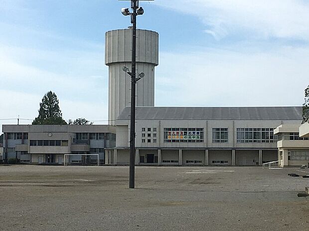 大泉北中学校(約1,940m)