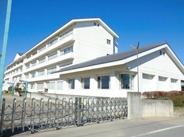 伊勢崎市立境南中学校