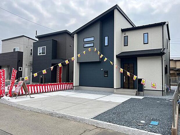 【【外観】】78.34坪のゆとりある敷地！お車2台駐車可能で来客時も安心です♪
