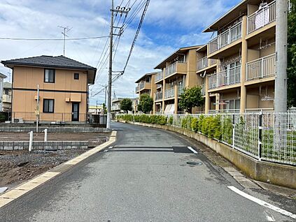 【３号棟　前面道路】
