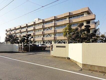 太田市立宝泉中学校 約1,820m(徒歩約23分)
