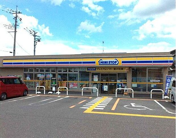 ミニストップ伊奈本町店