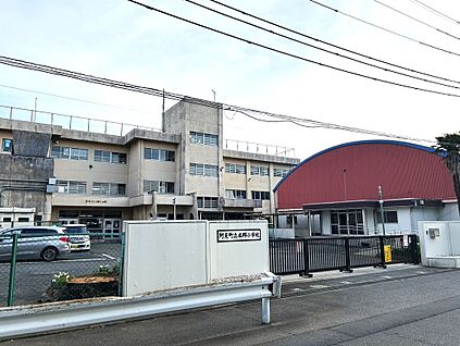 本郷小学校 770ｍ(徒歩10分)