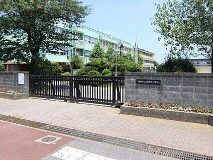 鴻巣北小学校 約1,420m(徒歩18分)