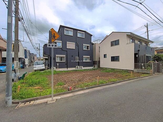 10月完成予定です！2路線2駅利用可の恵まれたロケーション♪大和北公園至近の緑豊かな住環境です！
