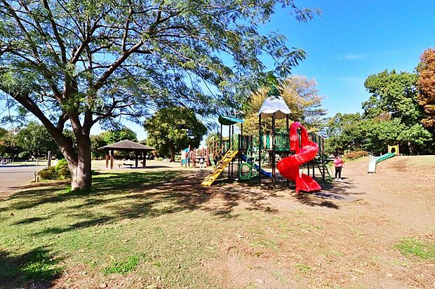 前原公園(約1,200m)