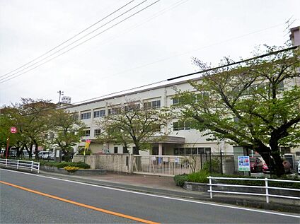 大野城市立大野北小学校 450m