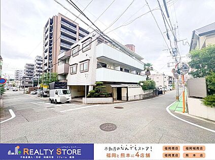 前面道路含む外観