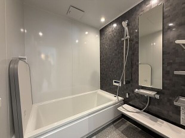 料理好きの方にもご満足いただける設備が充実したキッチン（2023年3月撮影）