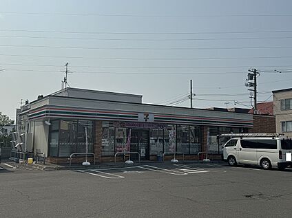 セブンイレブン札幌厚別西4条店 徒歩3分