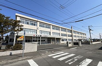 鴻城小学校 徒歩11分