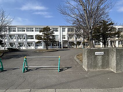 沼ノ端中学校 徒歩8分