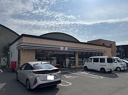 セブンイレブン札幌白石中央2条店 徒歩3～5分