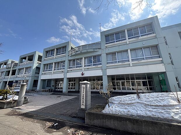 あいの里東中学校