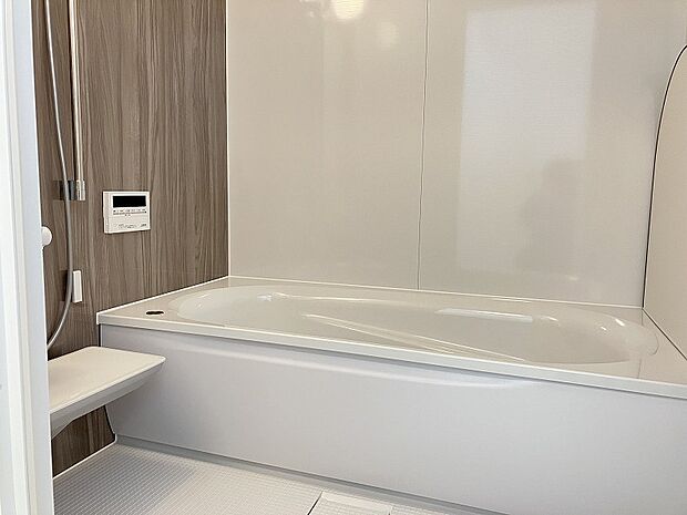 【【2号棟】バスルーム】足を延ばしてゆっくり寛げる1坪バスルーム(2023年2月撮影)