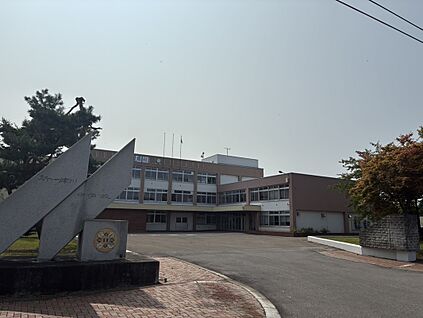 新十津川中学校 徒歩4分