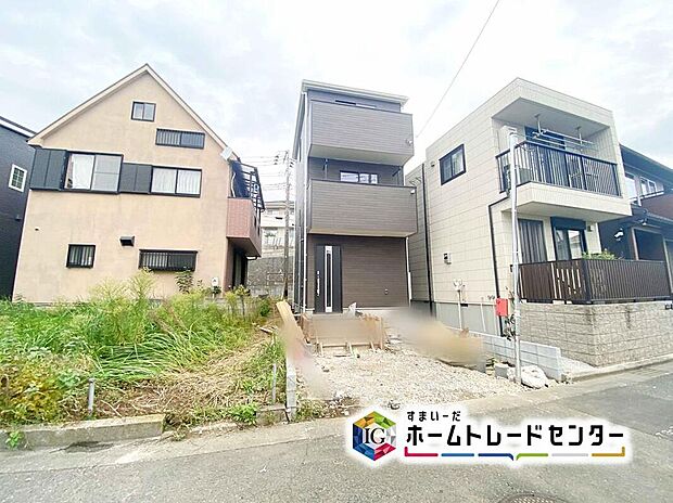 ☆現地の様子☆
100m2超の開放感に満ちたゆとりある暮らし♪
身近な自然のなかで、のびのびと過ごせる環境です♪