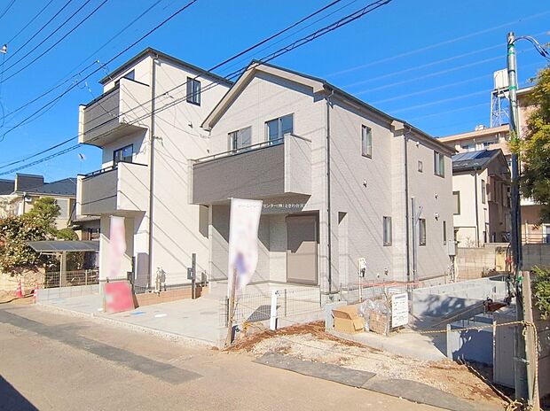 ☆外観の様子☆
全棟４部屋を確保した間取♪
省エネ性能ラベル取得！
どちらの間取りがお好みですか？