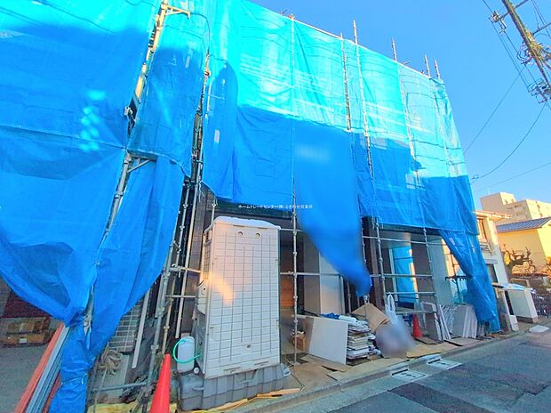 ☆現地の様子☆
都心方面へスムーズにつながる、都営三田線「板橋本町」駅歩3分の好立地!
通勤通学にも余裕が持てます。