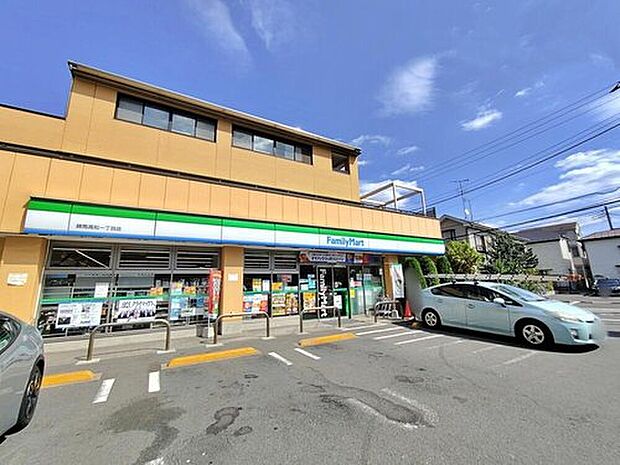 ファミリーマート練馬高松一丁目店まで560m 徒歩8分♪