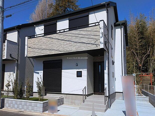 ☆外観の様子☆
地震に強い家。
確かな品質、柔軟性のある家。
住宅性能表示「建設」「設計」W取得!
納得のできるお家探し、お手伝いいたします。