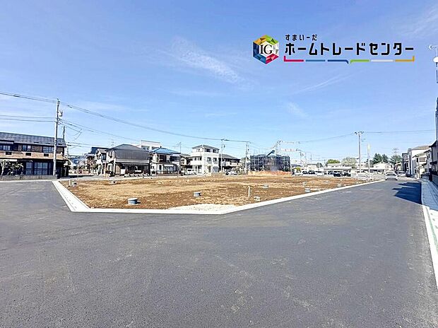 ☆現地の様子☆
飯田グループホールディングス唯一の販売専門会社のホームトレードセンターの社員が直接、当物件をご案内いたします。