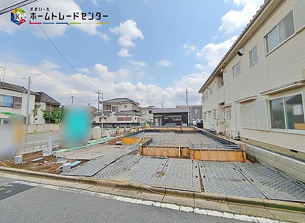 ☆現地の様子☆
地震に強い家。
確かな品質、柔軟性のある家。
長く安心して住める長期優良住宅。
住宅性能表示「建設」「設計」Ｗ取得！
納得のできるお家探し、お手伝いいたします。