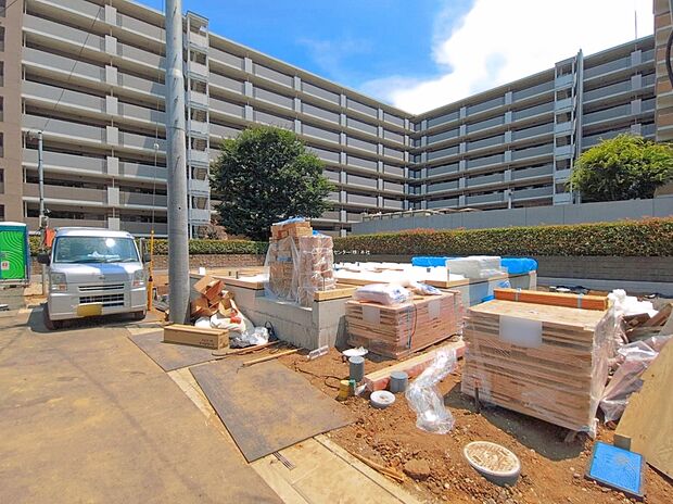 ☆5号棟☆
長期優良住宅!
同じ時期に生活をスタートさせるご家族の多い分譲地は、困ったときも心強い♪