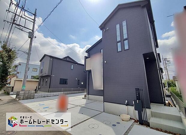 ☆外観の様子☆一戸建ての大きなメリットは、「自分の土地」を自由に使えること。好きなペットが飼えるほか、ガーデニングやＤＩＹ、車やバイクの手入れなど様々な趣味を楽しめます♪