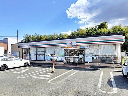 セブンイレブンふじみ野亀久保店 660ｍ(徒歩9分)