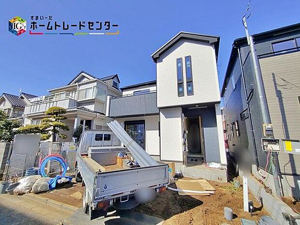 【現地外観写真】住環境良好な人気の低層住居専用地域に立地しております。守られた環境は、お子様との暮らしにもおすすめです。