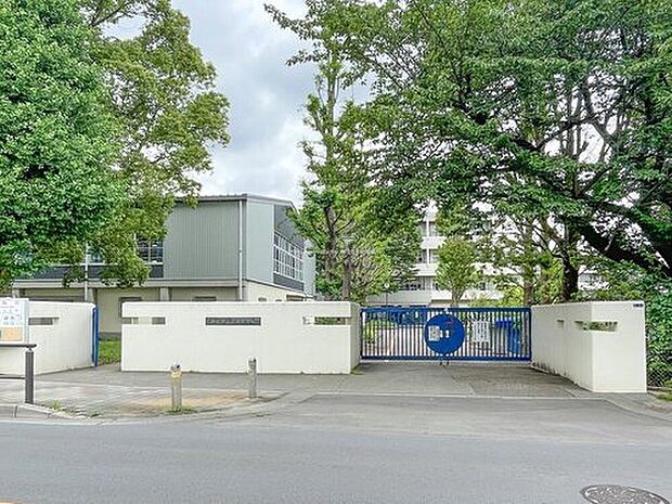 和光市立第三中学校(約1,290m)