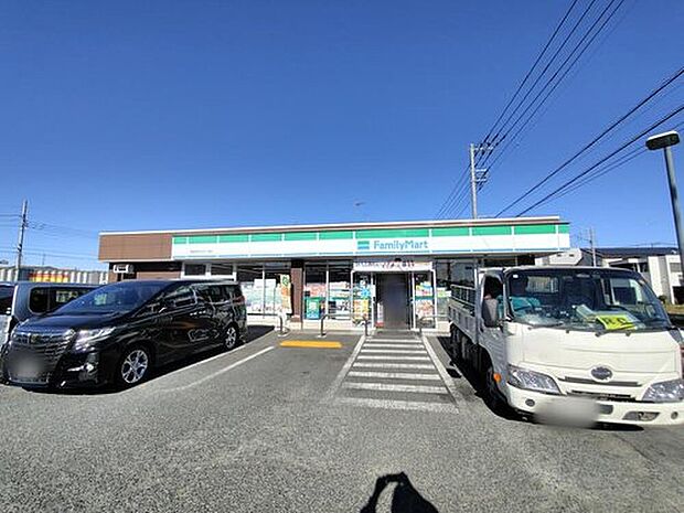 ファミリーマート朝霞根岸台四丁目店(約300m)