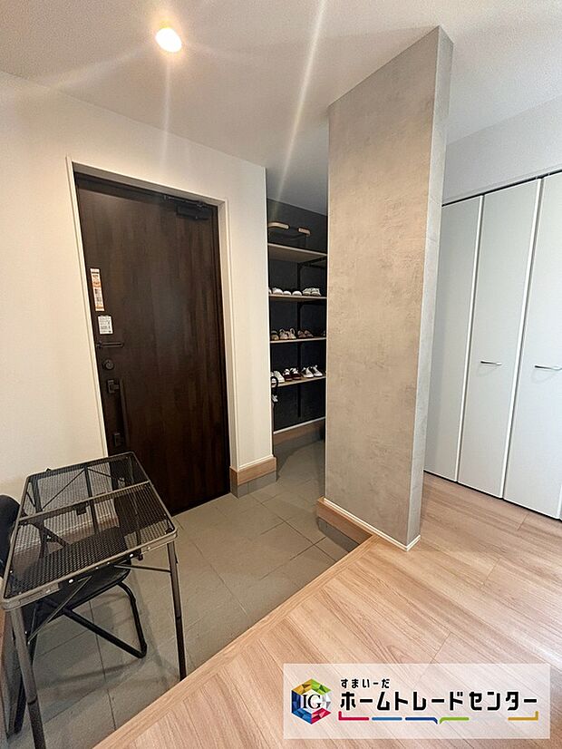 【モデル棟（玄関）】建築前の為、建売価格でお好きな間取り・カラーの選択・変更可能です。