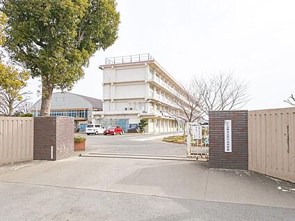 ふじみ野市立花の木中学校 1000ｍ(徒歩13分)