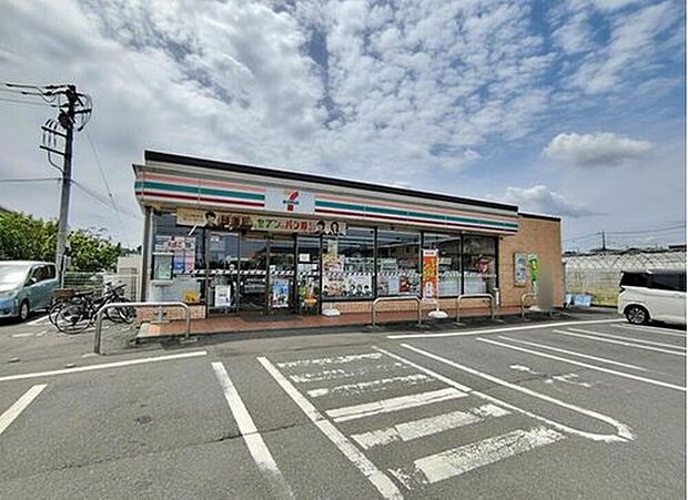 セブンイレブン富士見鶴馬前谷店(約290m)