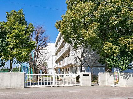 新座市立第二中学校 450m(徒歩6分)
