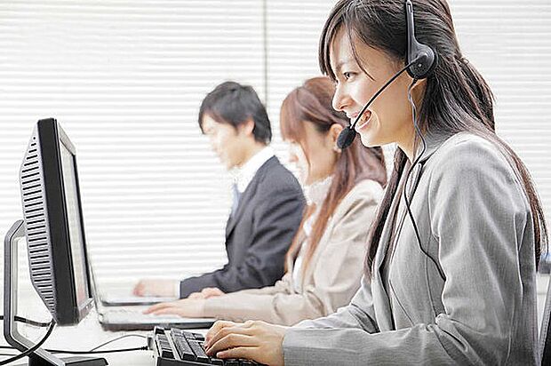 【24時間コールセンター】24時間いつでも住まいに関するご相談やトラブルに対応するコールセンターを設置しています。スピーディかつ確実に対応できる体制を整え、綿密で充実したアフターサポートを行っています。
