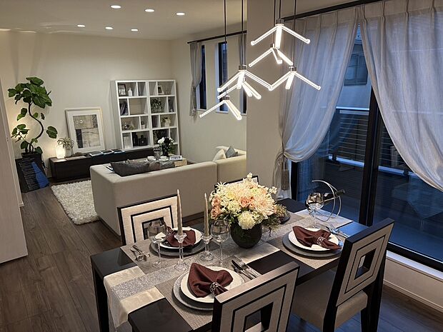 【同仕様モデルハウス写真】ダイニング