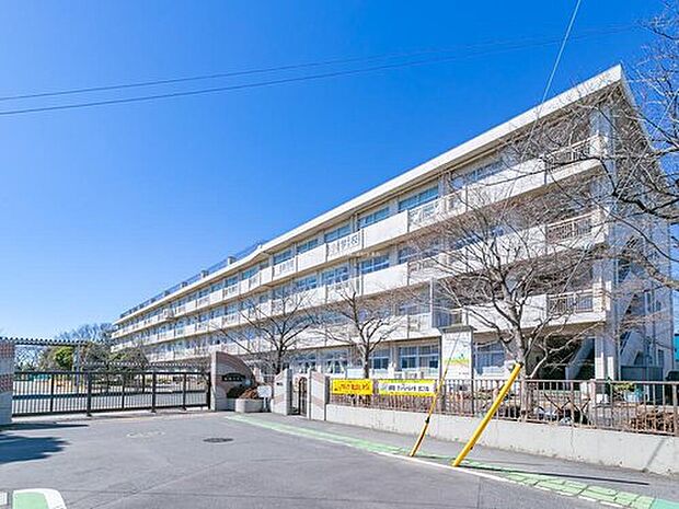 さいたま市立新開小学校(約400m)